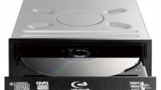 Vgradni zapisovalnik 3D Blu-Ray za osebne računalnike.
