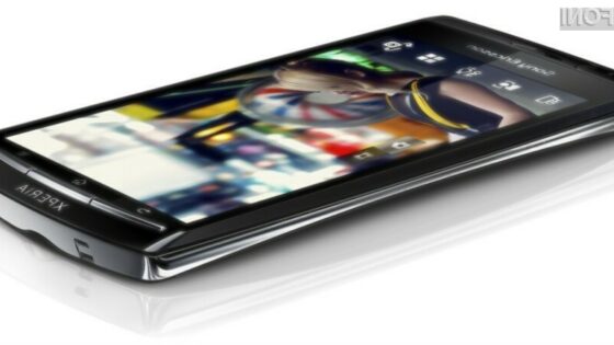 Nov Sony Ericssonov "pametni" mobilni telefon iz linije Xperia, se odlikuje z ultra tankim in ukrivljenim ogrodjem.