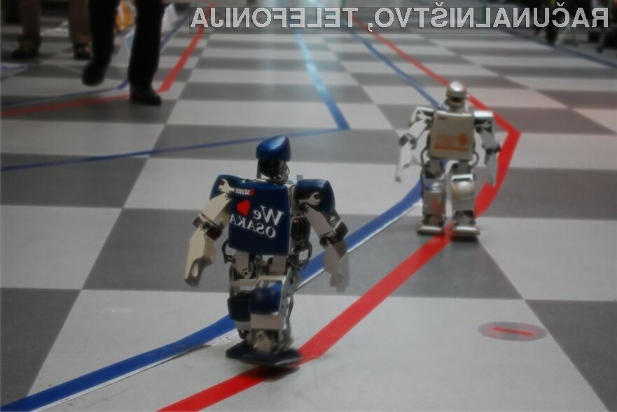 V japonskem mestu Osaka, poteka prvi maraton majhnih dvonožnoh robotov.