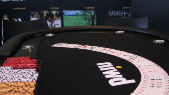 Z bwin.com si oglejte najbolj razburlijve dirke letošnje sezone MotoGP.