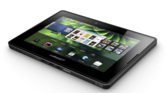 BlackBerry PlayBook se po prodaji ne more kosati z iPadom.