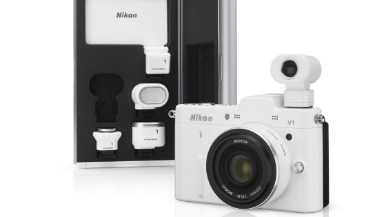 Novi objektivi in dodatki za novo serijo Nikon 1