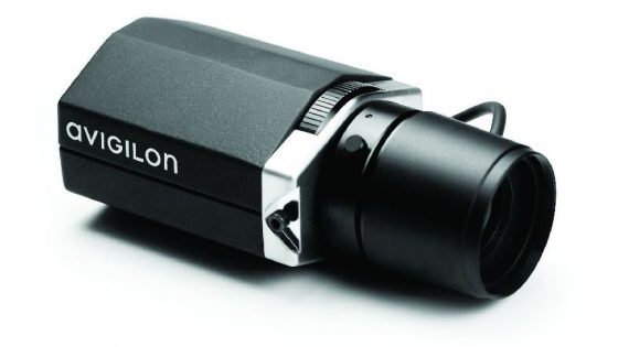 Avigilon varnostna kamera lahko nadomesti 72+ standardnih CCTV kamer.