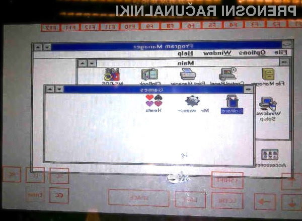 Operacijska sistema MS-DOS in Windows 3.11 se odlično prilegata tablici BlackBerry PlayBook.