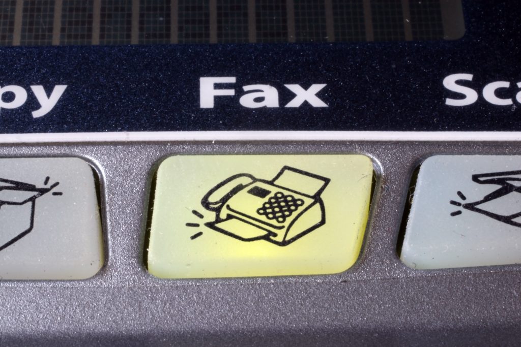 Fax: brez filtrov neželene pošte, verodostojno potrdilo o dostavi in časovni žig na poslanem dokumentu