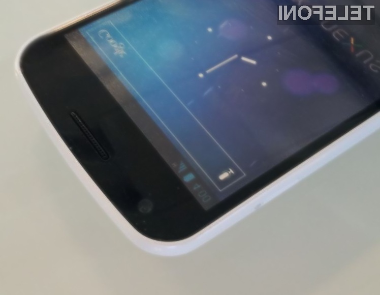 Vam je všeč barvna prenova pametnega mobilnega telefona Samsung Galaxy Nexus?
