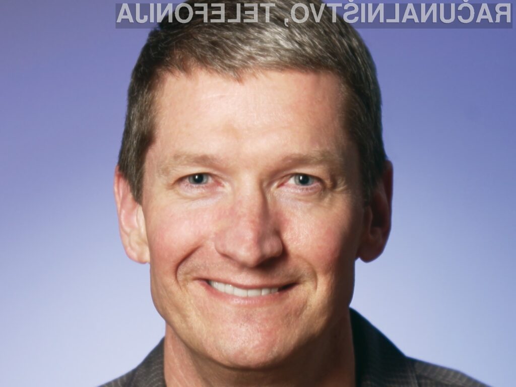 Tim Cook je mesto izvršnega direktorja pri Applu prevzel avgusta leta 2011.