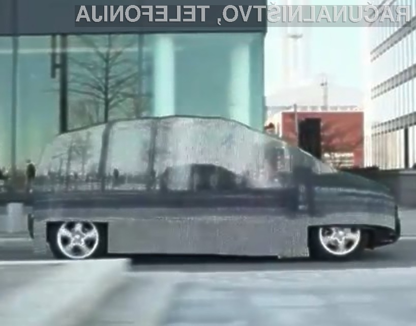 Mercedesov "neviden" avtomobil na vodikov pogon je med Nemci vzbudili zanimanje in navdušenje.