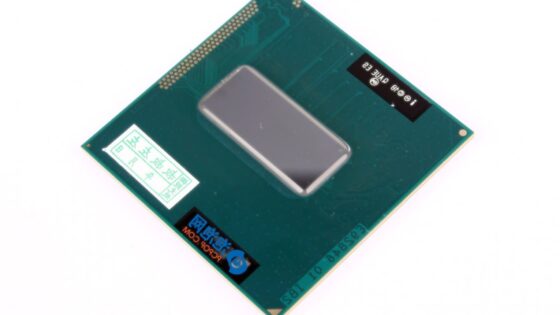 Rekord v navijanju procesorja še vedno drži AMD-jev FX z doseženim taktom 8.585 GHz.