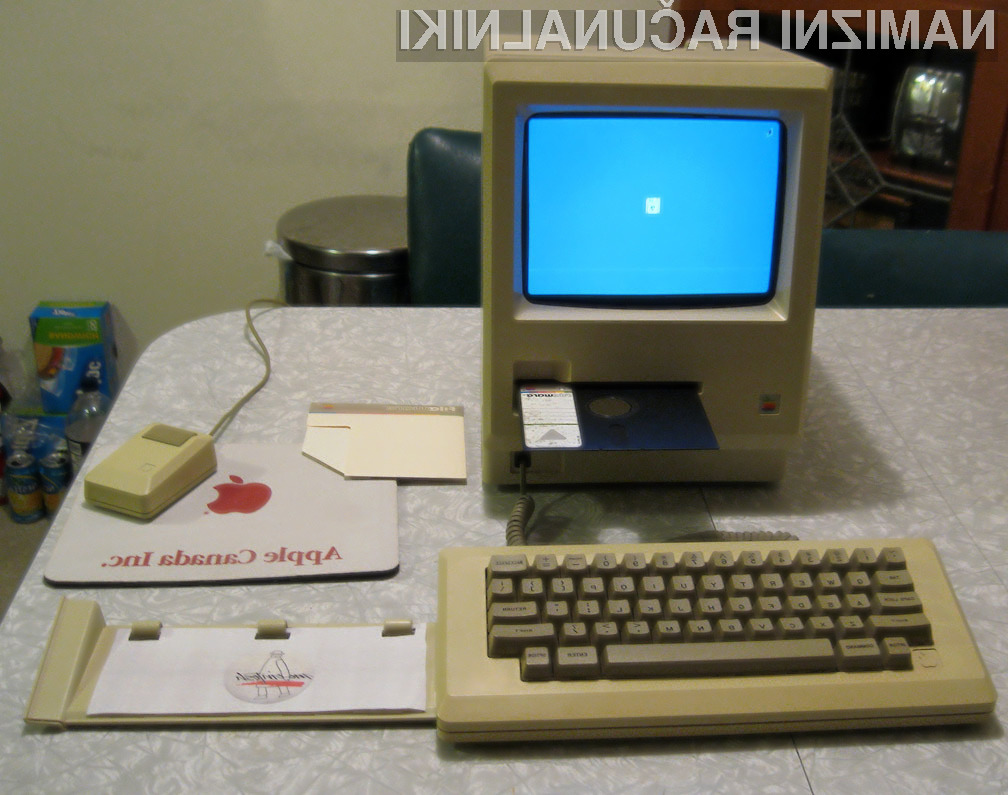 Osebni računalnik Macintosh 128k, ki ni nikoli ugledal prodajnih polic računalniških trgovin.
