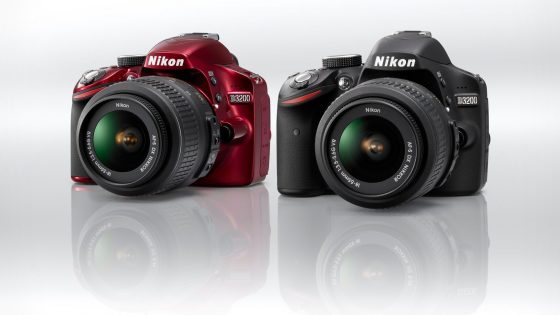 Nikon D3200 brezžično povezljiv s pametnimi napravami