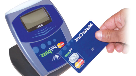 Mobilnemu sistemu plačevanja PayPass sta najbolj naklonjena Nokia in RIM.
