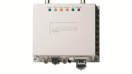 Robustno vododporno (IP66) ohišje z vgrajenima funkcijama hlajena in gretja pa zagotavlja zanesljivost delovanja dostopne točke tudi v ekstremnih temperaturah