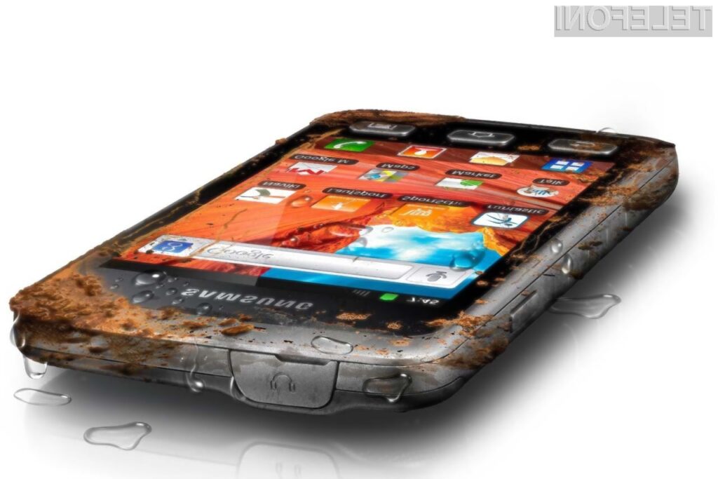 Samsung Galaxy Xcover je primeren tudi za trenje orehov.