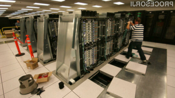 IBM-ov sistem Sequoia je z 16,32 petaflopov trenutno najhitrejši računalnik na svetu.
