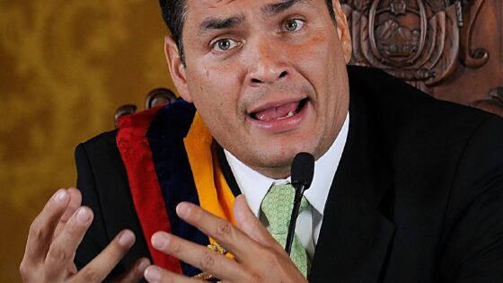 Ekvadorski predsednik Rafael Correa po vsej verjetnosti verjame, da je Julian Assange le žrtev umazane politike ZDA.