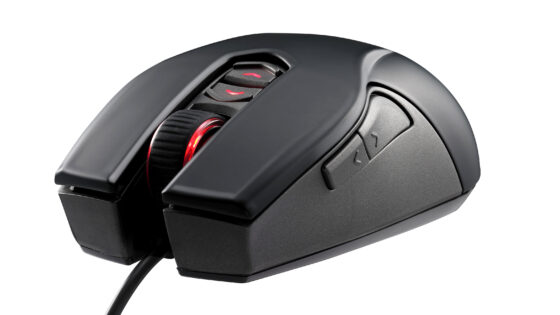 Računalniška miš CM Storm Recon bo navdušila predvsem ljubitelje računalniških iger.