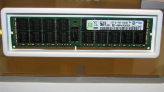 Prve komercialne DDR4 ploščice lahko pričakujemo v letu 2014.