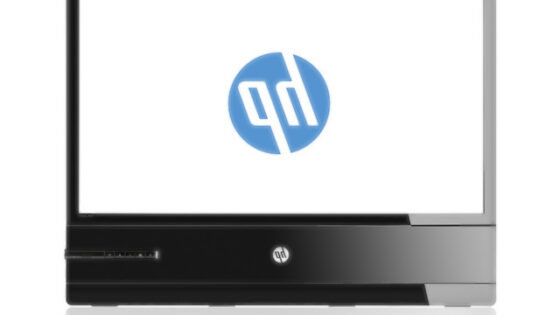 HP-jev zaslon x2401 v debelino meri pičlih 11 mm.