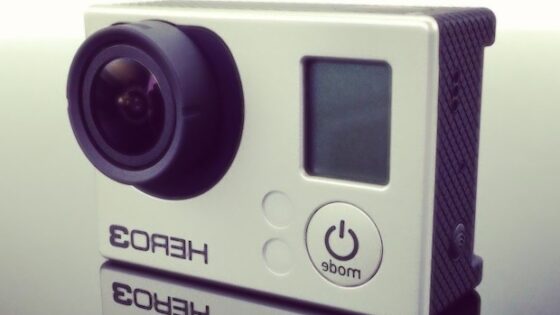 Digitalni kamkorder GoPro Hero 3 za razmeroma ugodno ceno ponuja veliko.