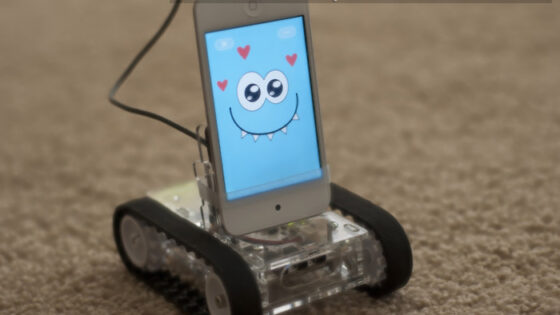 Romo 2.0 bo vaš iPhone spremenil v čisto pravega robota.