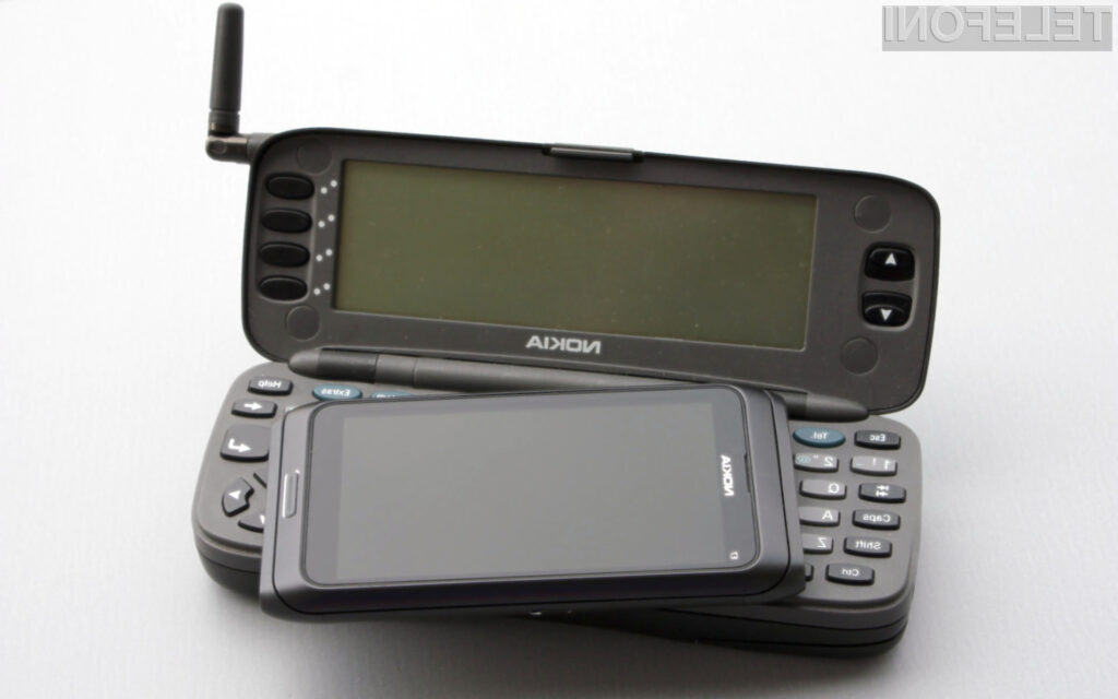 Nokia 9000 Communicator je bil prvi pametni mobilni telefon, namenjen običajnim uporabnikom.