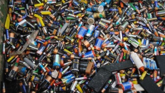 Delno izpraznjene alkalne baterije lahko uporabimo v napravah z nizko porabo energije!