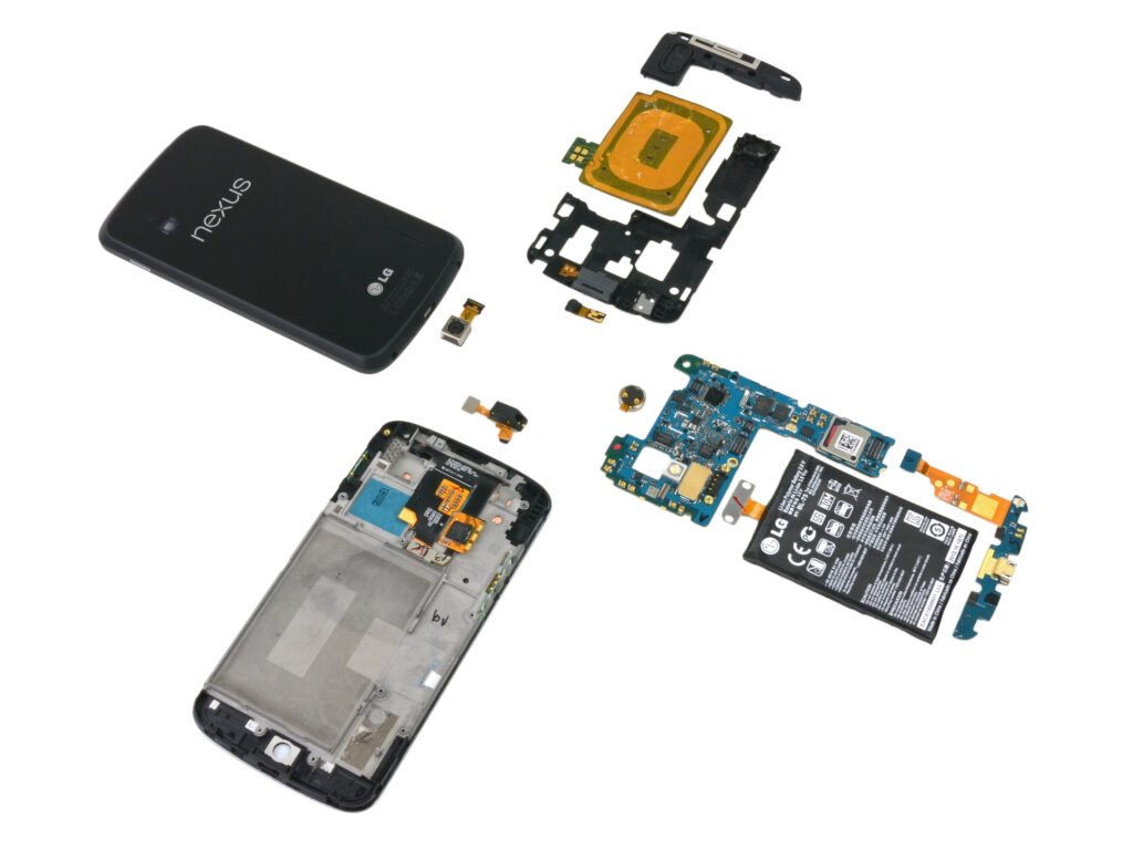 Nexus 4 bo več kot dostopen za vsa domača popravila in zamenjave.