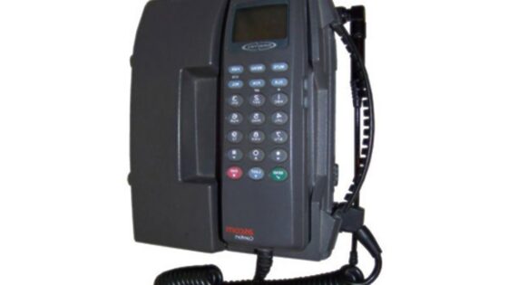 Prvo kratko sporočilo SMS je bilo leta 1992 poslano na dvokilogramski »prenosni« telefon Orbitel 901.