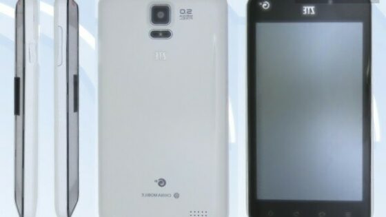 ZTE želi z modelom U887 konkurirati prihajočemu Samsungovemu modelu Galaxy S4.