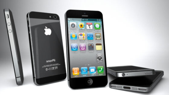 Apple bo v tem letu predstavil kar tri nove modele iPhona.