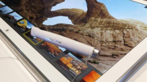 Panasonic je gigantski tablični računalnik pripravilo v sodelovanju z Microsoftovimi inženirji.