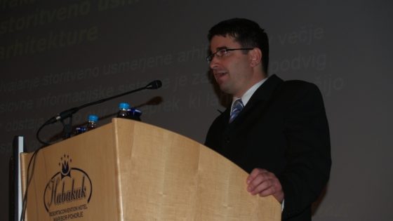 Predaval bo dr. Marjan Heričko, profesor na Fakulteti za elektrotehniko, računalništvo in informatiko.