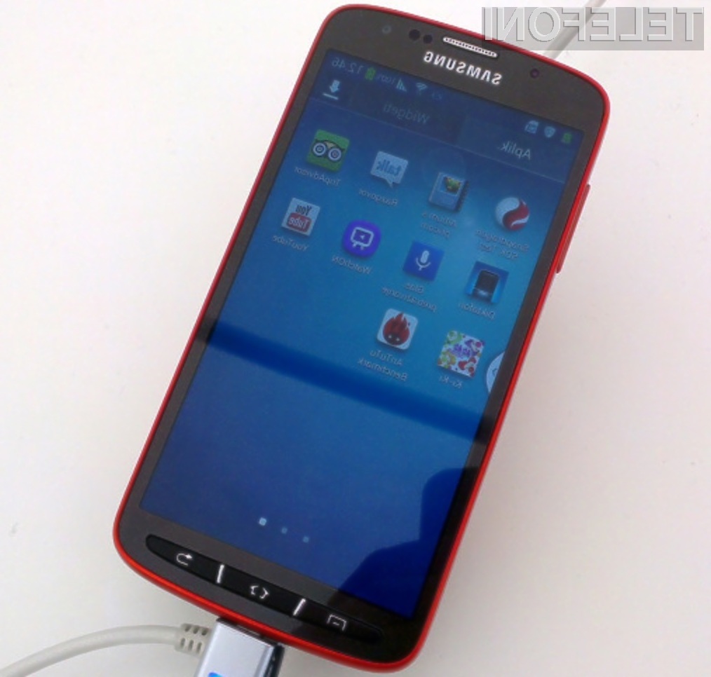 Pametni mobilni telefon Samsung Galaxy S4 Active se bo odlično znašel v divjini!