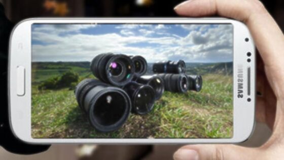 Samsung Galaxy S4 Zoom bo zaradi izredno zmogljivega fotoaparata pisan na kožo tistim, ki fotografije zajemajo izključno z mobilnikom.