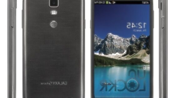 Mobilnik Samsung Galaxy S4 Active bo sprva na voljo le za uporabnike ameriškega ponudnika storitev mobilne telefonije AT&T.
