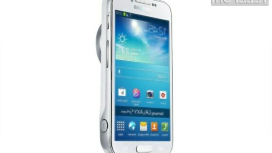 Samsung Galaxy S4 Zoom združuje vse prednosti pametnega mobilnega telefona in kompaktnega digitalnega fotoaparata.