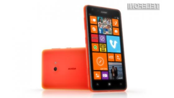Gigantski mobilnik Nokia Lumia 625 navdušuje v vseh pogledih!