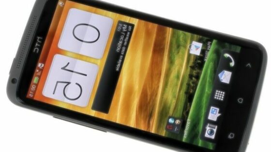 Android 4.2.2 Jelly Bean se odlično znajde na mobilniku HTC One X!