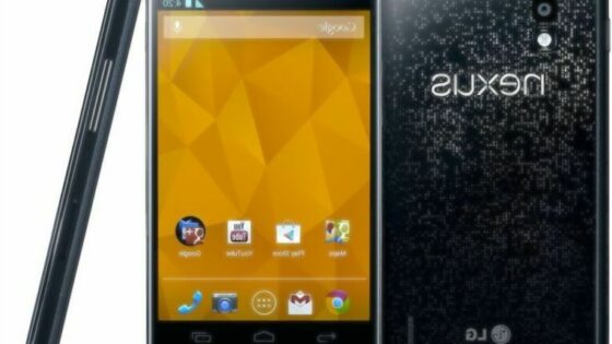 Pametni mobilni telefon Google Nexus 4 naj bi se kmalu pocenil tudi tam, kjer ga je mogoče kupiti le v prosti prodaji!