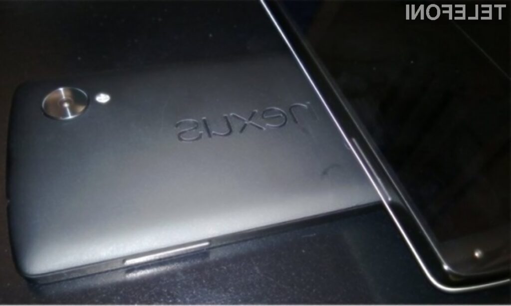 Cenejši pametni mobilni telefon Google Nexus 5 naj bi zaradi šibkejše baterije zagotavljal krajšo avtonomijo delovanja.