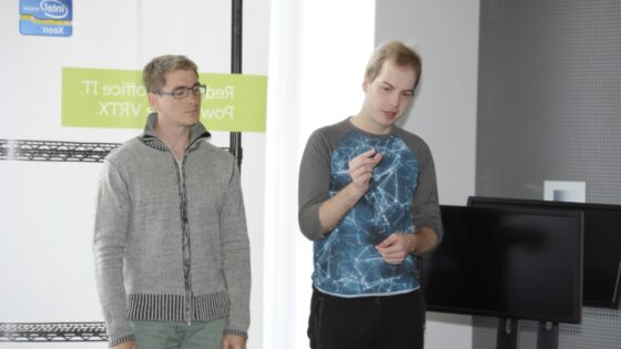 Ekipa, ki pripravlja aplikacijo Keyboarder: Luka Perčič in Nejc Lešek