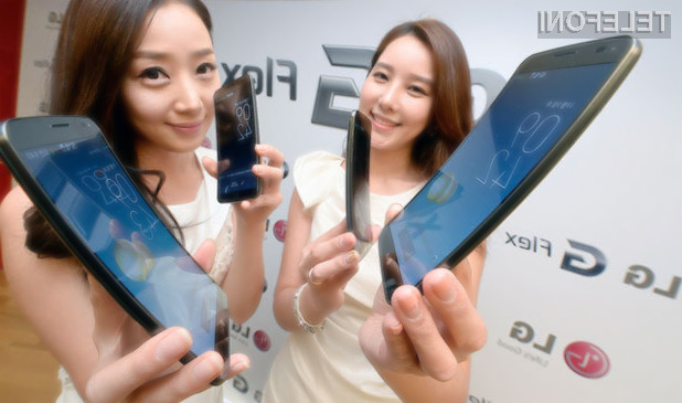 Ukrivljeni mobilnik LG G Flex si bodo lahko privoščili te tisti z nekoliko debelejšimi denarnicami
