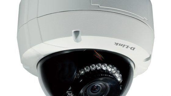 Dnevno nočna kamera nudi visoko HD ločljivost slike za strokovni nadzor in varnostno rešitev.