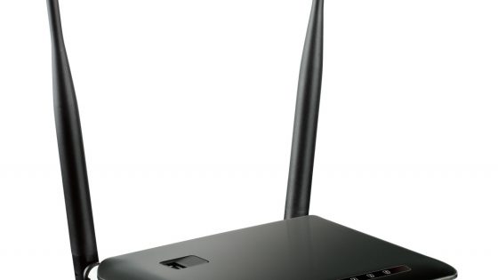 Brezžični usmerjevalnik N300 Multi-WAN ponuja istočasno skupno rabo internetne povezave,  ki zagotavlja dostop do interneta brez prekinitev.