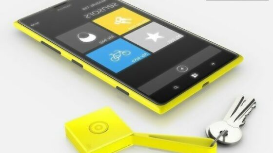 Ne en mobilnik Nokia Lumia bomo lahko povezali do štiri pametne obeske za ključe Treasure Tag!