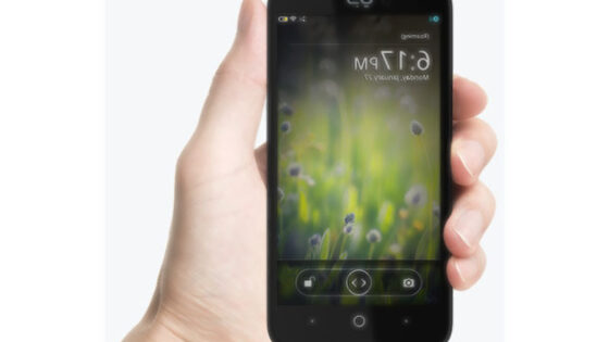 Pametni mobilni telefon Geeksphone Revolution se bo zlahka prikupil uporabnikom Androida in Firefoxa OS!