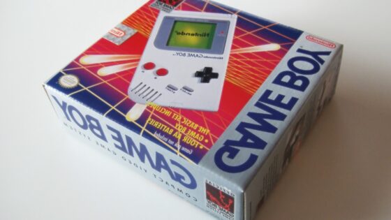 Game Boy slavi 25 let