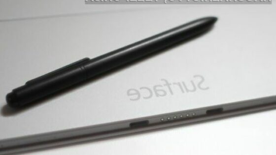 Na tablici Microsoft Surface mini naj bi bil žal nameščen mobilni operacijski sistem Windows RT!