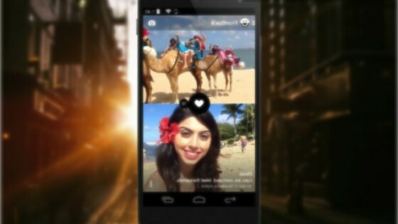 FrontBack za Android omogoča sočasno uporabo tako digitalnega fotoaparata kot spletne kamere.